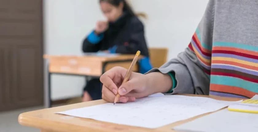 Matura angielski poziom podstawowy czy rozszerzony - poznaj kluczowe różnice