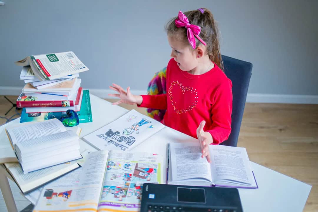 Jakiego angielskiego uczymy się w szkole? Wszystko o szkolnym programie